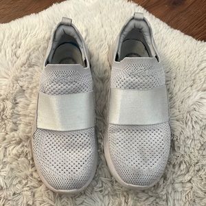 APL Athletic Shoe Size 6